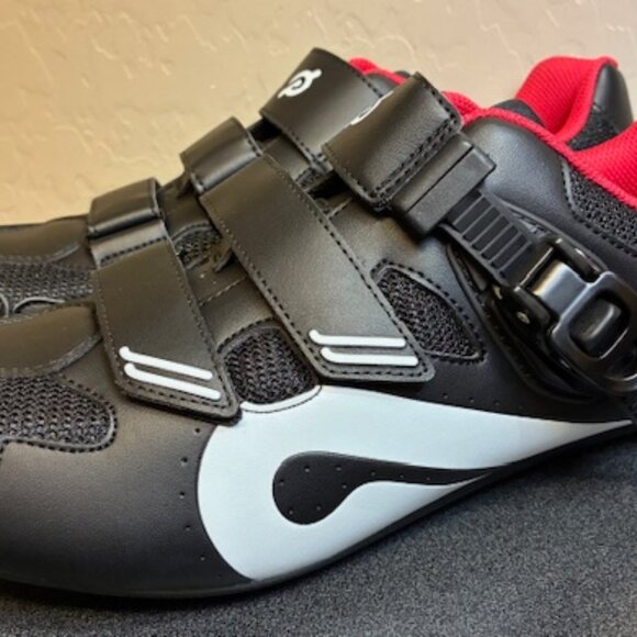 Peloton Cycling Shoes Men EU 45 USA 11 Adjustable Straps Bicycle Bike Black NEW - Picture 1 of 4